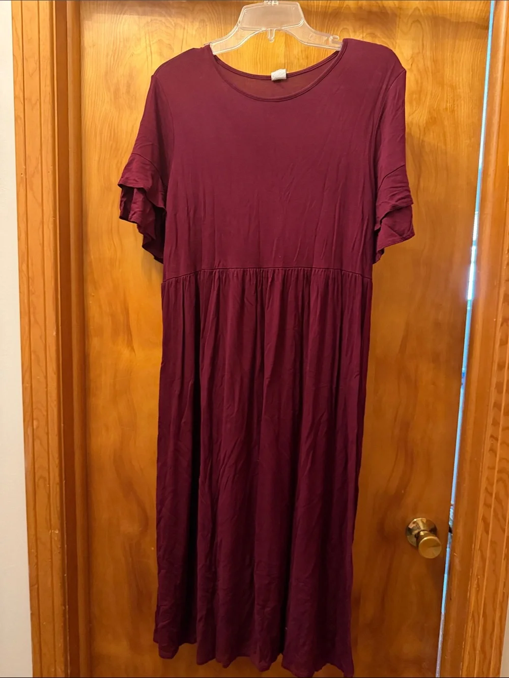 Women's Short Sleeve Midi Dress in Deep Wine